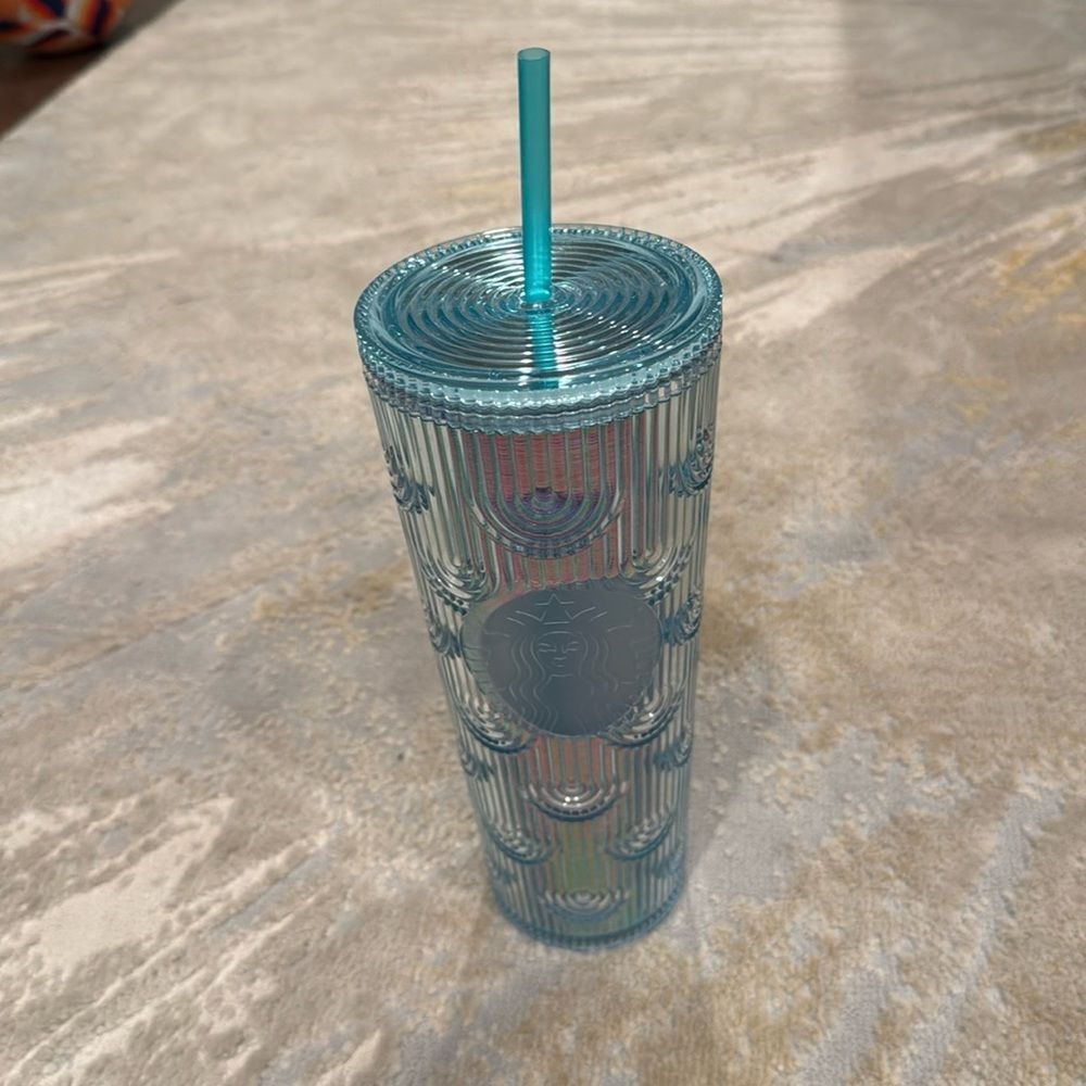 Starbucks 2022 Mermaid Teal/Green Iridescent Core 24oz Cold Cup Tumbler like new